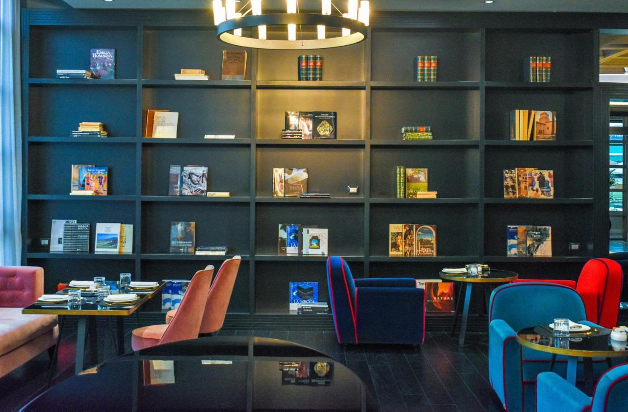 Hotel Palazzo Cornalia Milán Exteriér fotografie The Library at the hotel