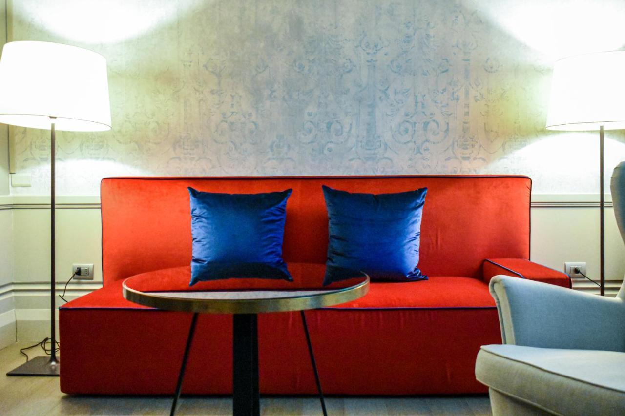 Hotel Palazzo Cornalia Milán Exteriér fotografie A sofa