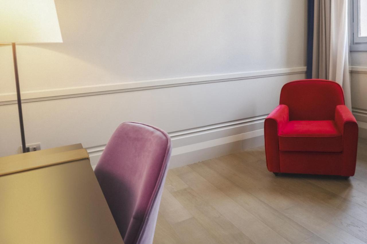 Hotel Palazzo Cornalia Milán Exteriér fotografie A chair in a room